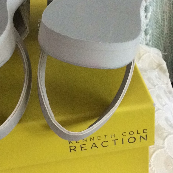 Kenneth Cole REACTION Sandal - Picture 10 of 16